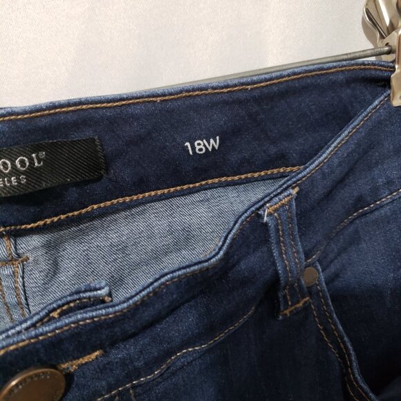 Liverpool Los Angeles size 18W dark rinse crop jeans - Picture 3 of 10